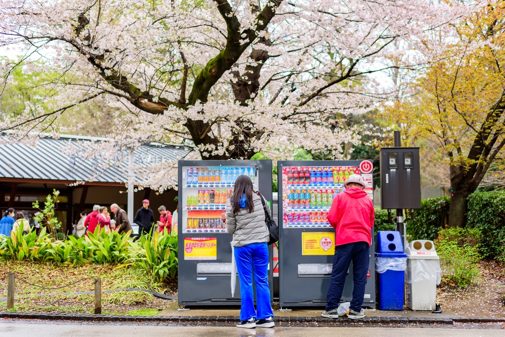 Tokyo,,japan, ,march,28,,2023, ,people,using,vending